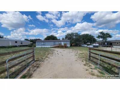 Home For Sale in Poteet, Texas