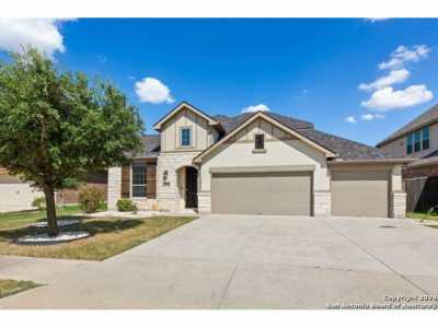 Home For Sale in Liberty Hill, Texas