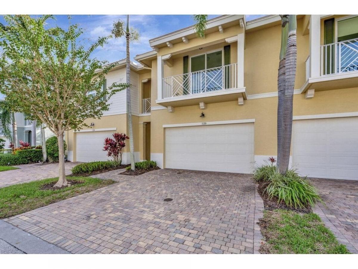 Picture of Home For Sale in Palm Beach Gardens, Florida, United States