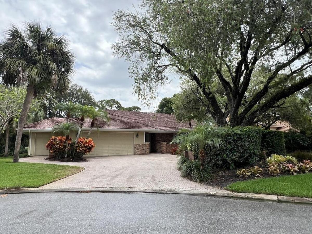 Picture of Home For Sale in Stuart, Florida, United States