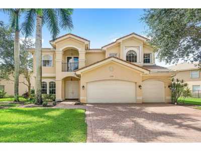 Home For Sale in Boynton Beach, Florida