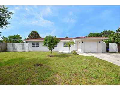 Home For Rent in Boca Raton, Florida