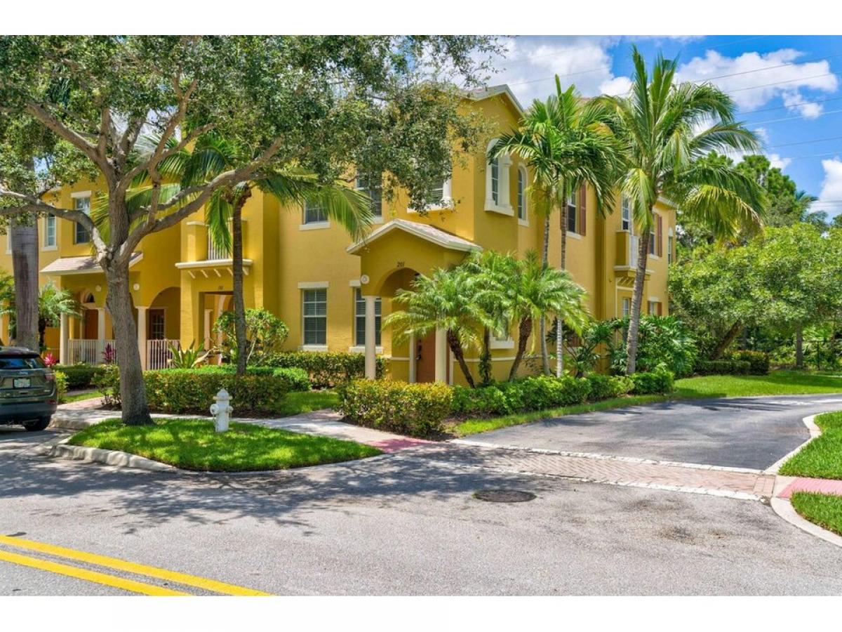 Picture of Home For Sale in Jupiter, Florida, United States