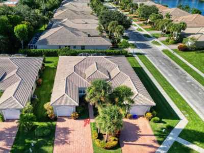 Home For Sale in Boynton Beach, Florida