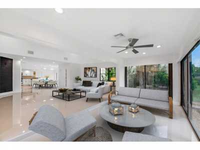 Home For Sale in Boynton Beach, Florida