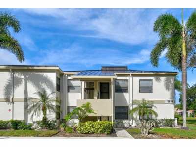 Home For Sale in Palm Beach Gardens, Florida