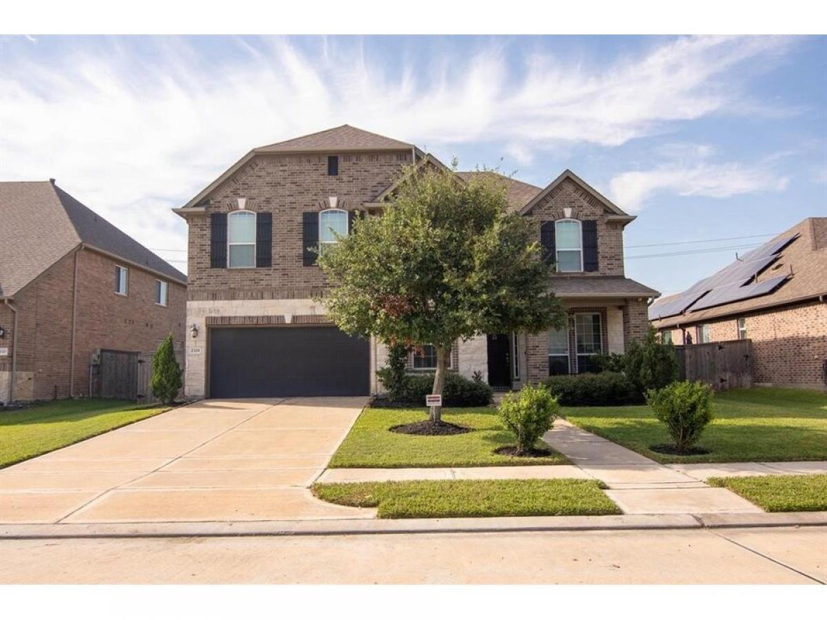 Picture of Home For Sale in Pearland, Texas, United States