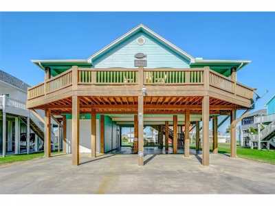 Home For Sale in Crystal Beach, Texas