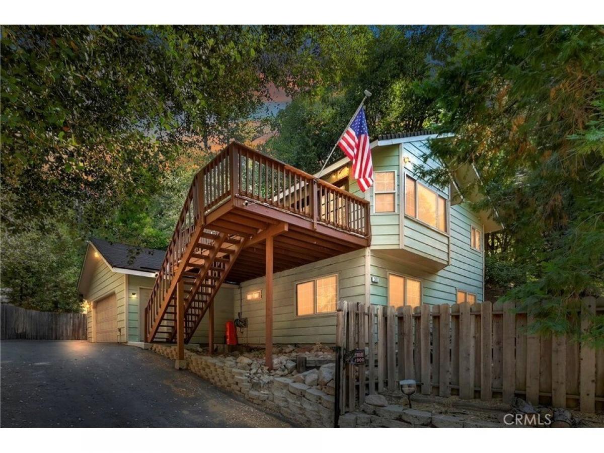 Picture of Home For Sale in Crestline, California, United States