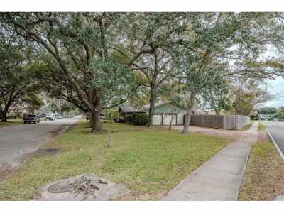 Home For Sale in Baytown, Texas