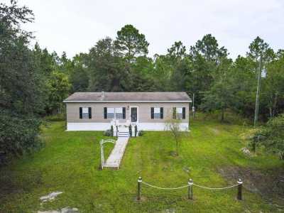 Home For Sale in Carrabelle, Florida