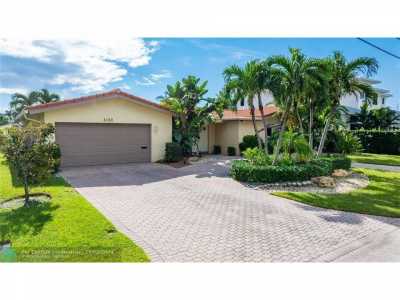 Home For Sale in Lighthouse Point, Florida