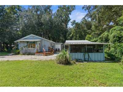 Home For Sale in Inverness, Florida