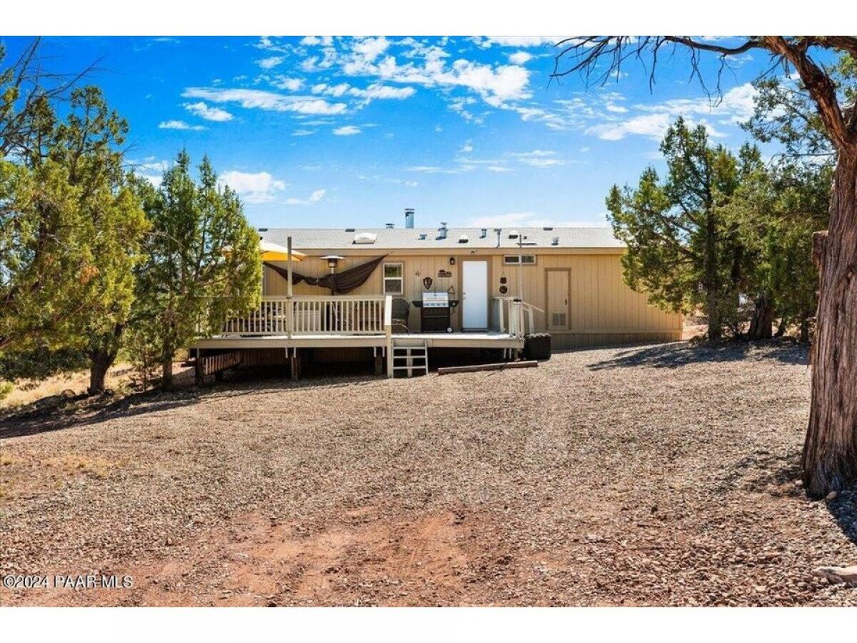 Picture of Home For Sale in Ash Fork, Arizona, United States