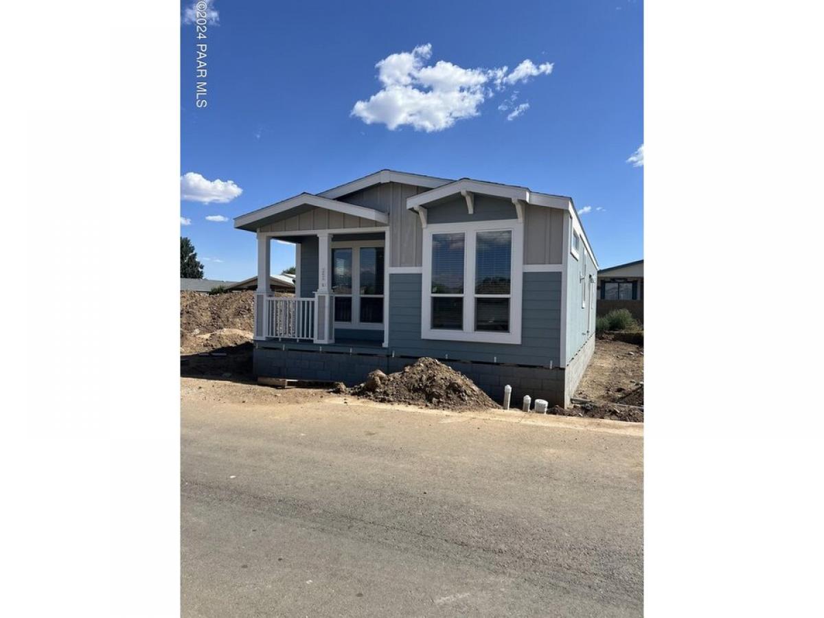 Picture of Home For Sale in Dewey-Humboldt, Arizona, United States