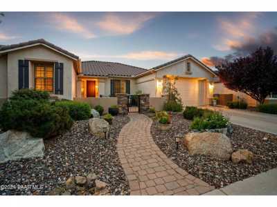 Home For Sale in Prescott Valley, Arizona