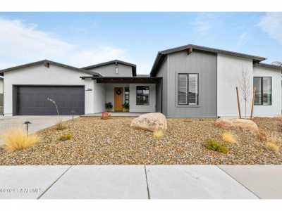 Home For Sale in Prescott Valley, Arizona