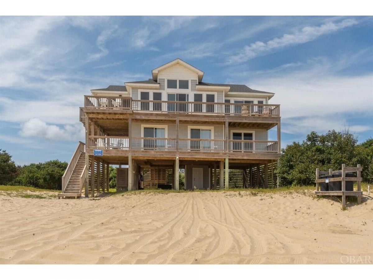 Picture of Home For Sale in Corolla, North Carolina, United States