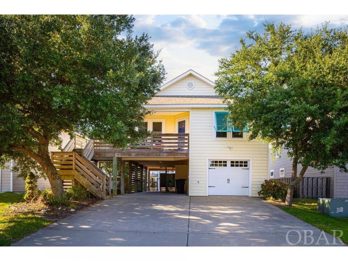 Picture of Home For Sale in Kill Devil Hills, North Carolina, United States