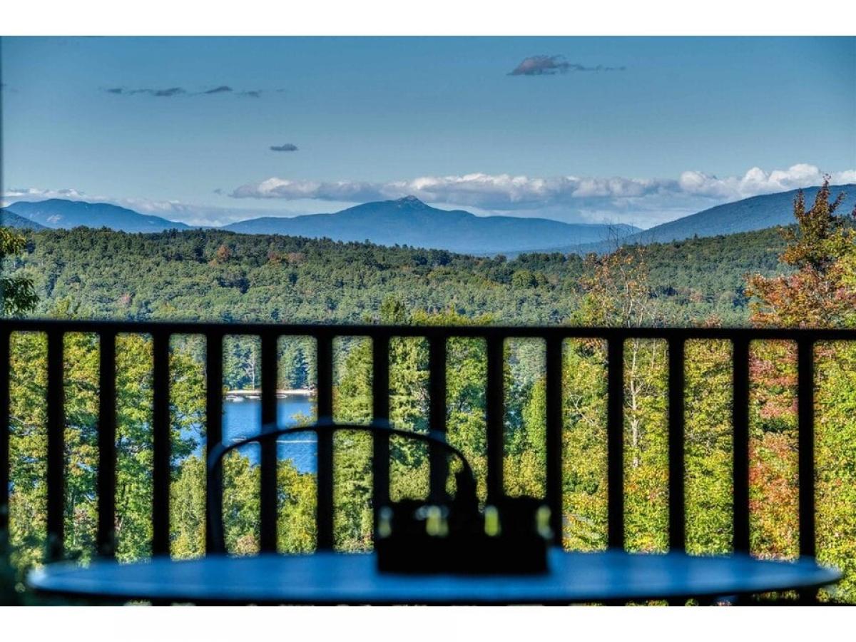 Picture of Home For Sale in Laconia, New Hampshire, United States