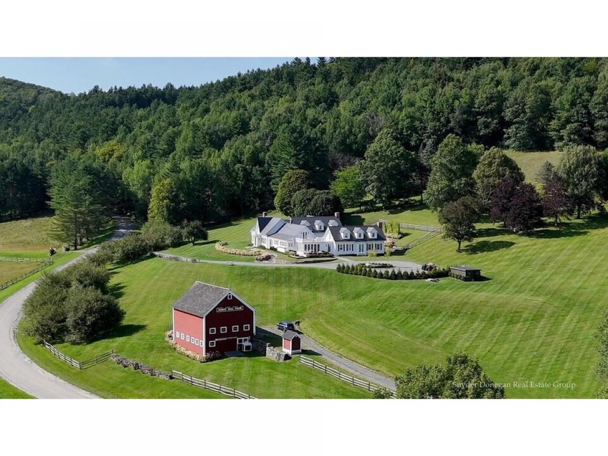 Picture of Home For Sale in Barnard, Vermont, United States