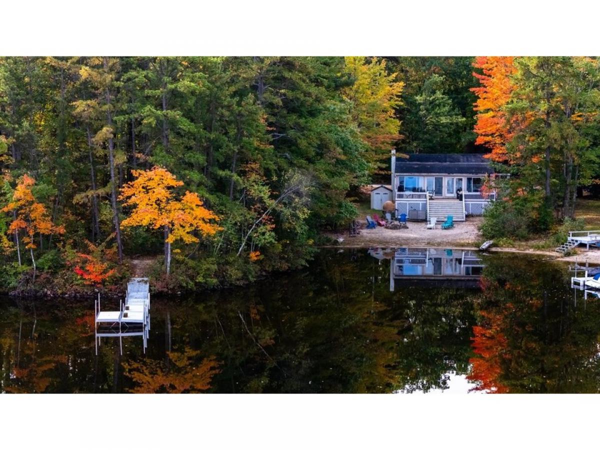 Picture of Home For Sale in Ossipee, New Hampshire, United States