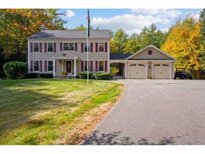 Home For Sale in Belmont, New Hampshire