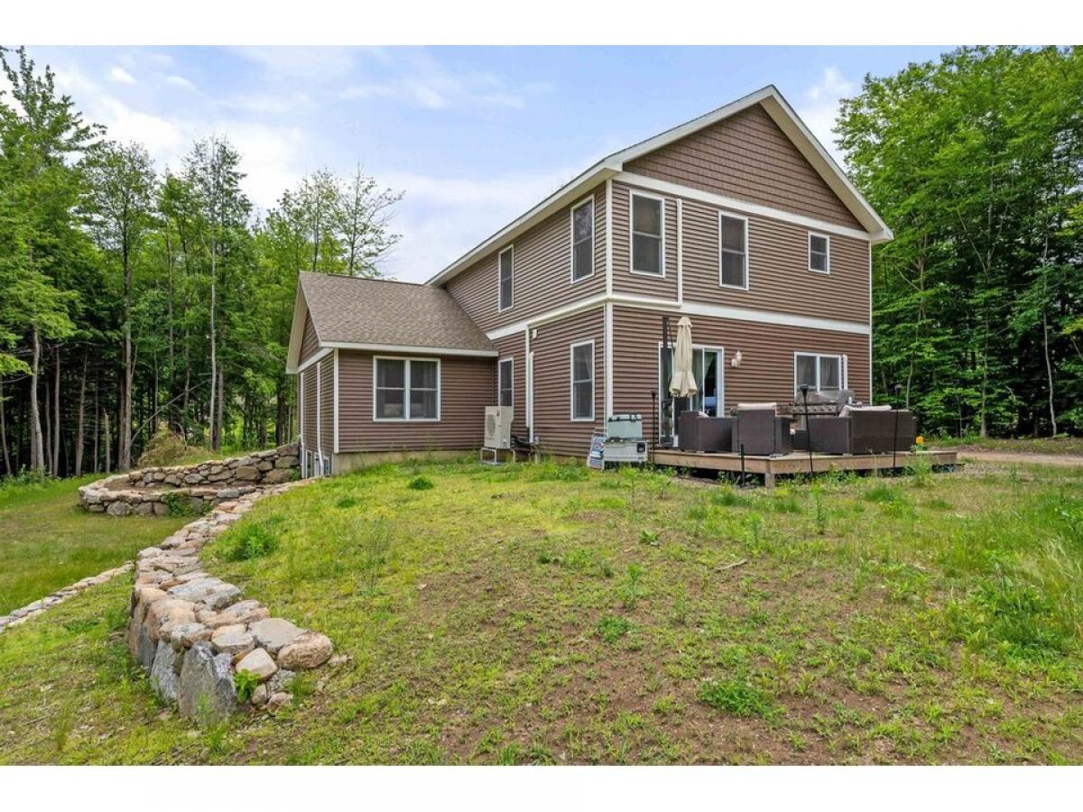 Picture of Home For Sale in Gilford, New Hampshire, United States