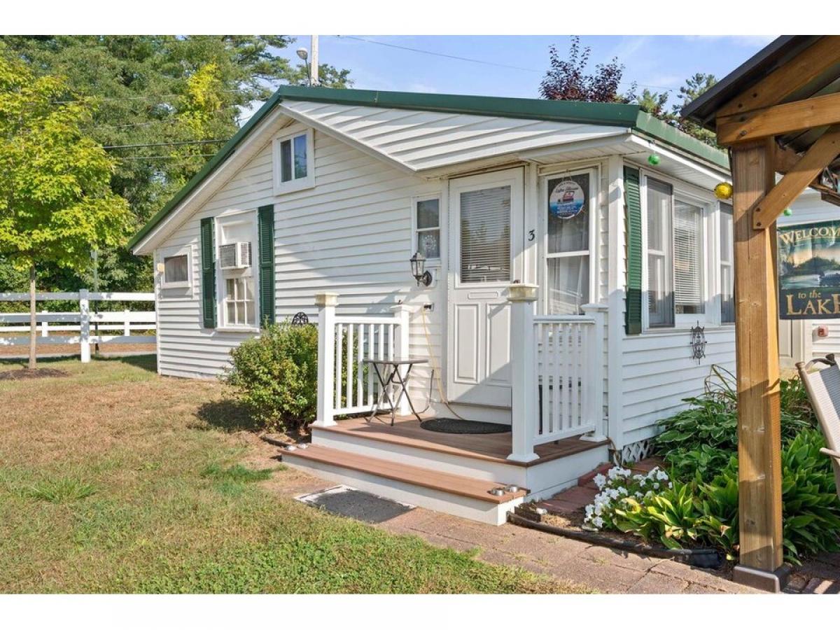 Picture of Home For Sale in Sanbornton, New Hampshire, United States