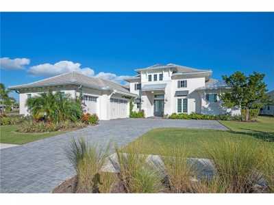 Home For Sale in Naples, Florida