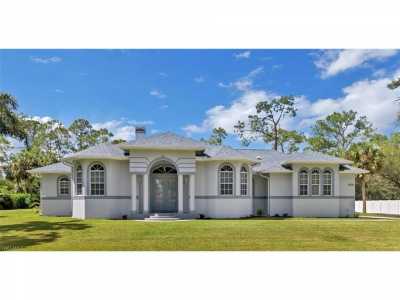 Home For Sale in Naples, Florida