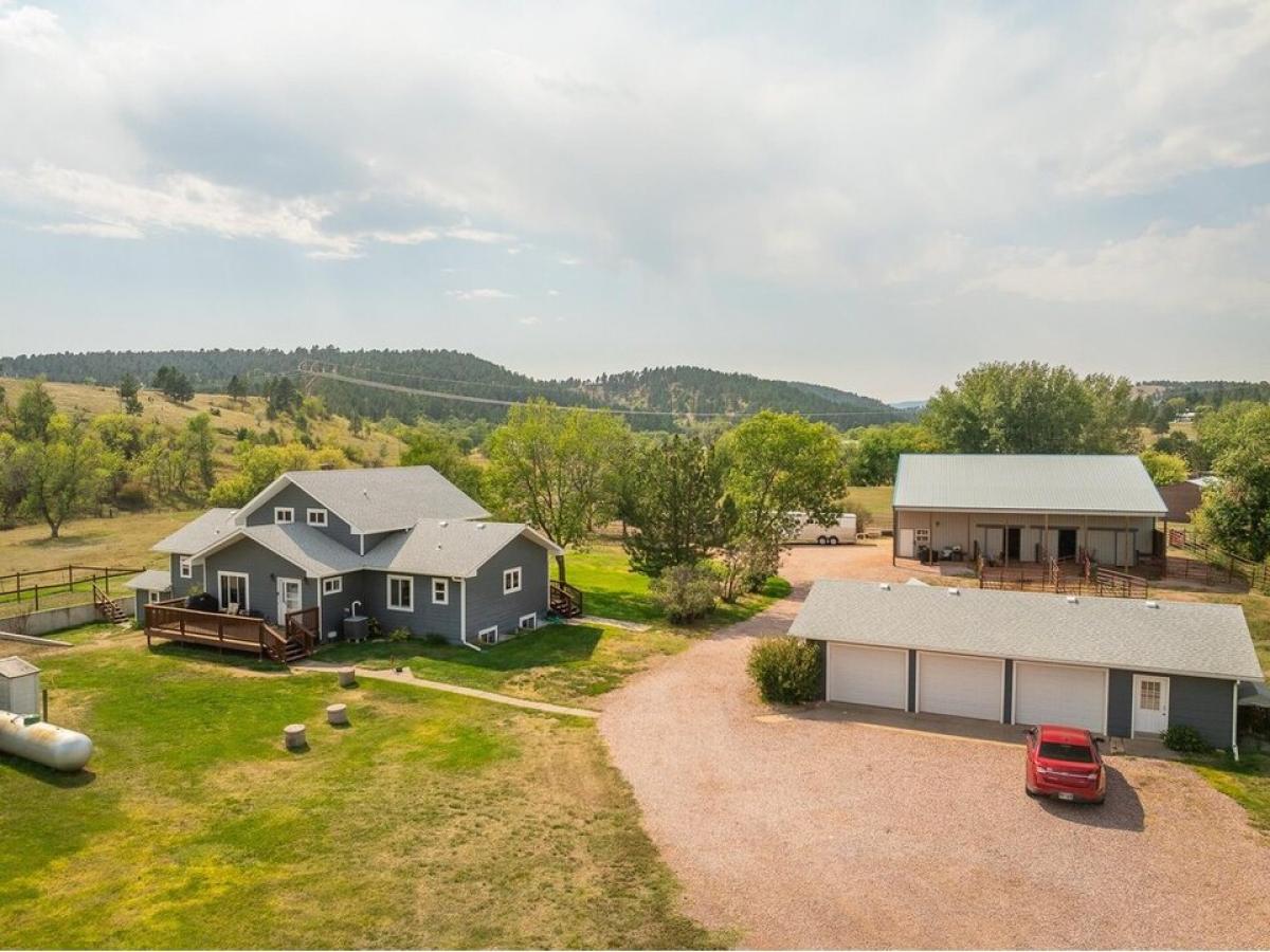 Picture of Home For Sale in Hermosa, South Dakota, United States