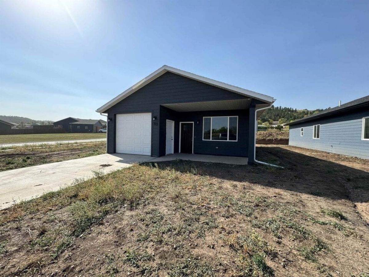 Picture of Home For Sale in Whitewood, South Dakota, United States