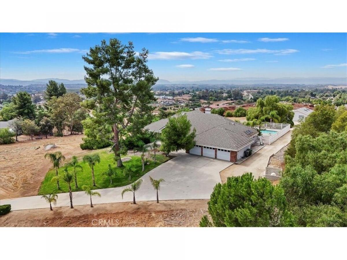 Picture of Home For Sale in Temecula, California, United States