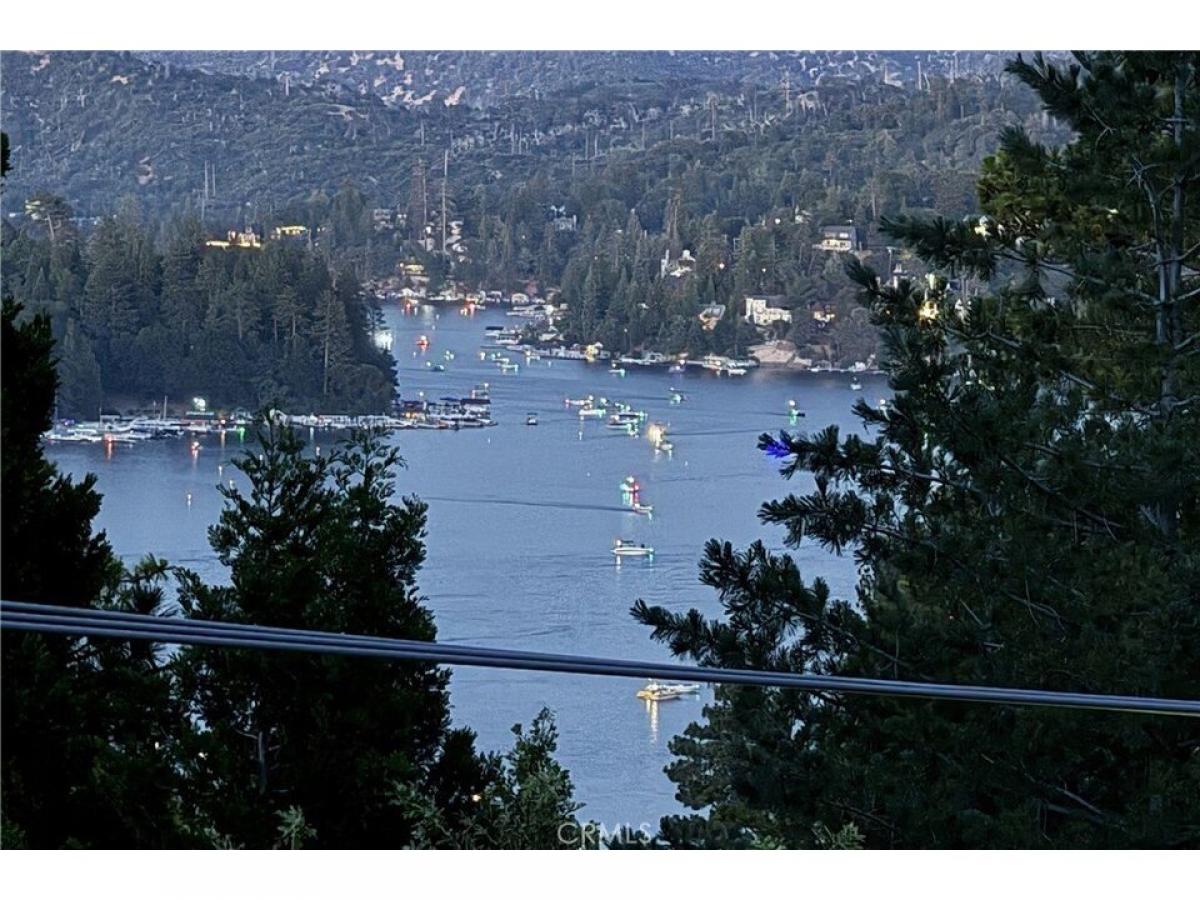 Picture of Home For Sale in Lake Arrowhead, California, United States