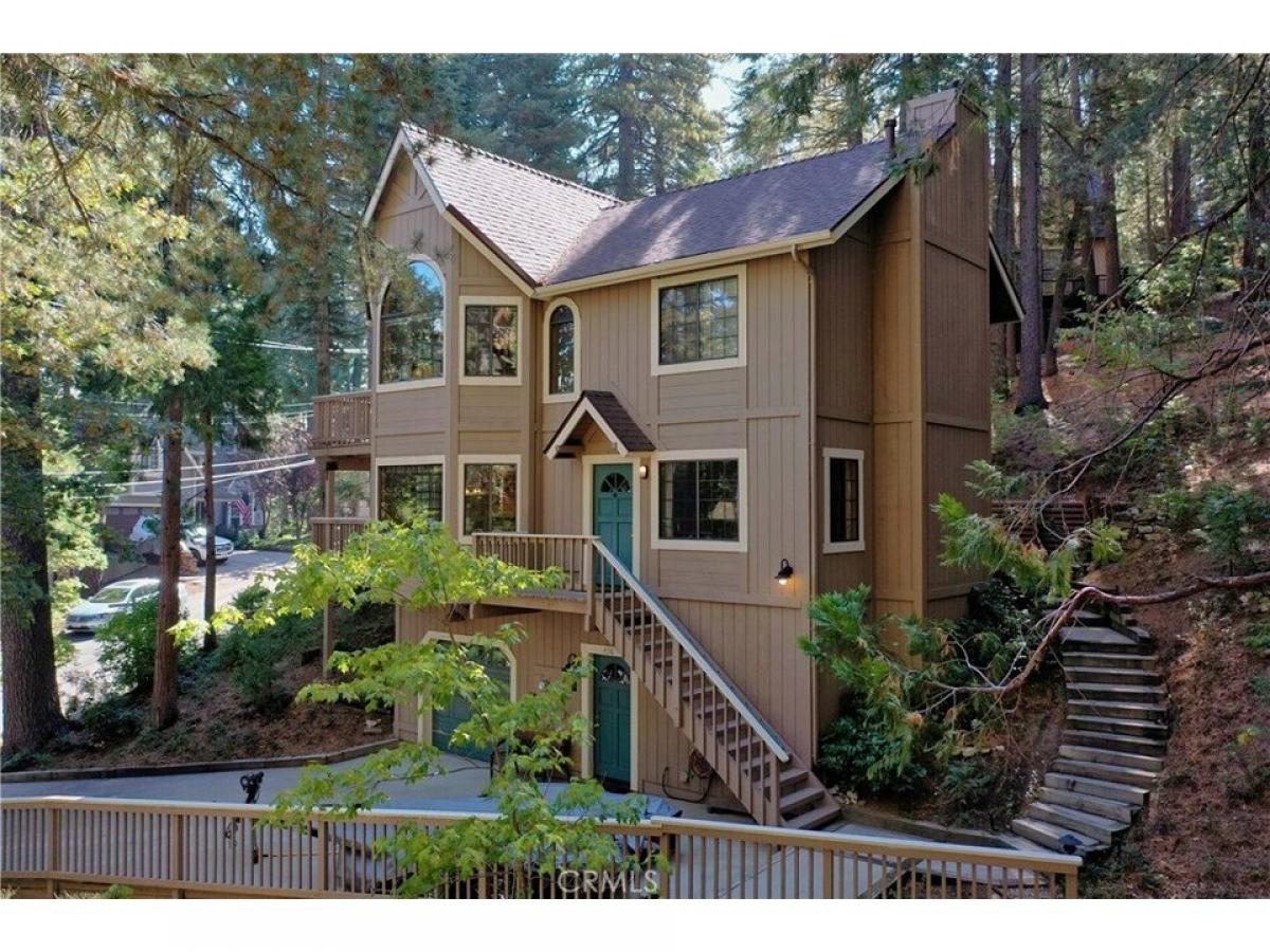 Picture of Home For Sale in Lake Arrowhead, California, United States