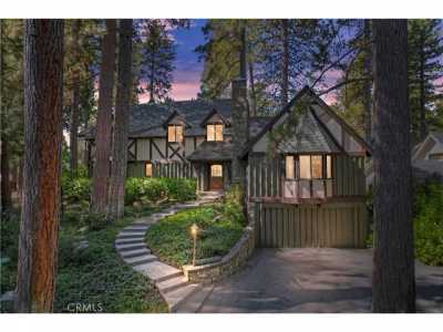 Home For Sale in Lake Arrowhead, California