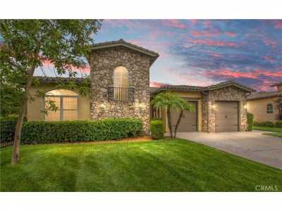 Home For Sale in Redlands, California