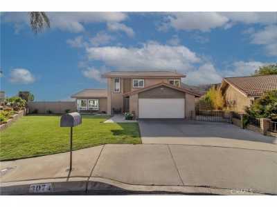 Home For Sale in Highland, California