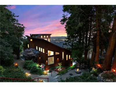 Home For Sale in Lake Arrowhead, California