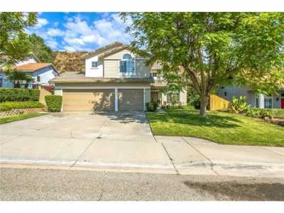 Home For Sale in Highland, California