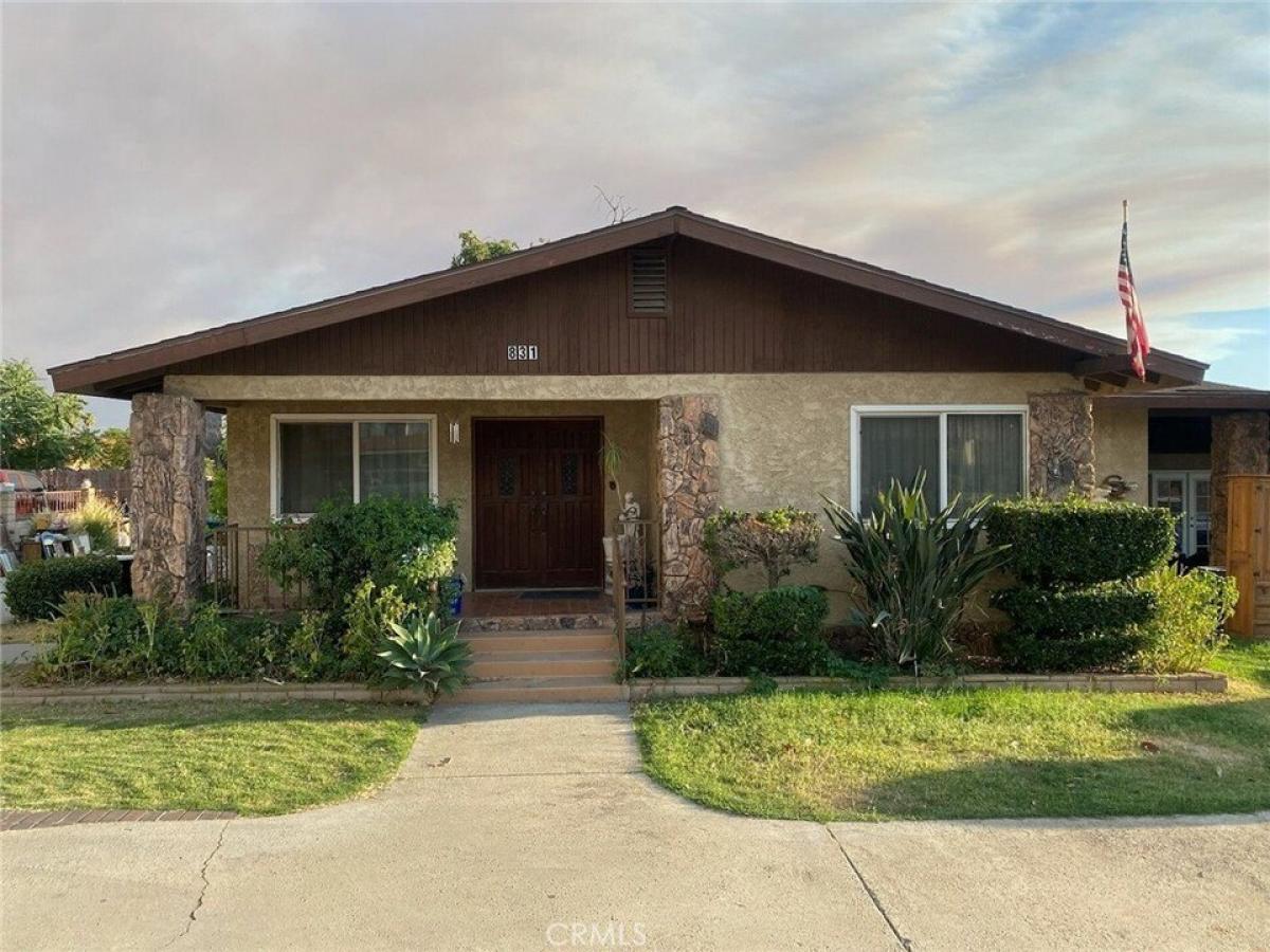 Picture of Home For Sale in Redlands, California, United States