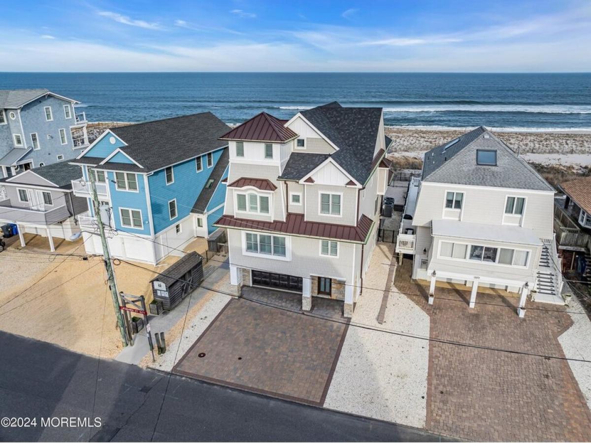 Picture of Home For Sale in Lavallette, New Jersey, United States