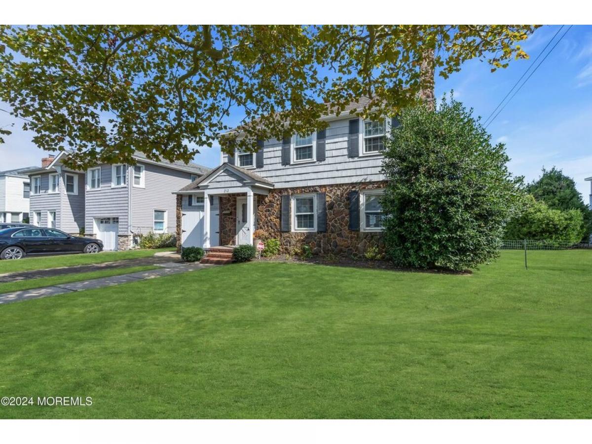 Picture of Home For Sale in Point Pleasant Beach, New Jersey, United States