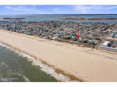 Home For Sale in Ship Bottom, New Jersey