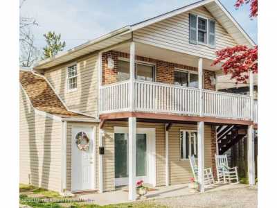 Home For Rent in Belmar, New Jersey