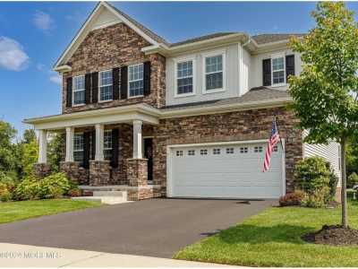 Home For Sale in Tinton Falls, New Jersey