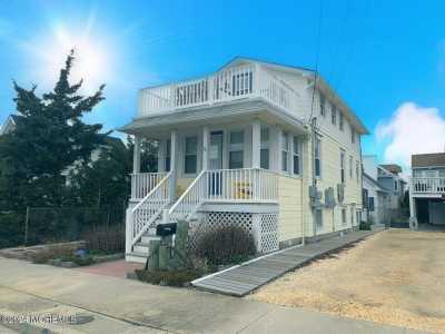 Home For Rent in Seaside Park, New Jersey