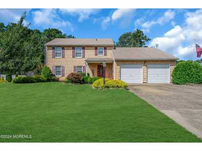 Home For Sale in Toms River, New Jersey