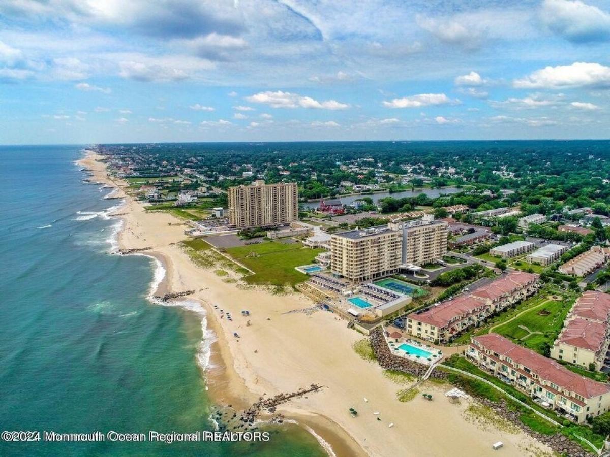 Picture of Home For Sale in Long Branch, New Jersey, United States